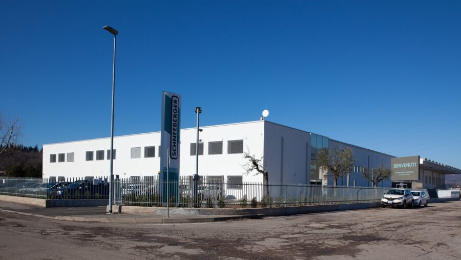 Nuovo stabilimento a Costermano sul Garda per la filiale italiana SCHNEEBERGER