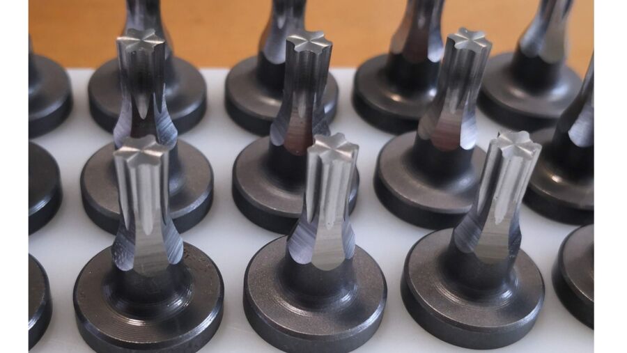 Cutting tools for the production of TORX screw tools