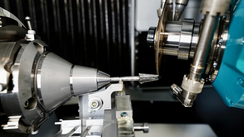 Fresa rotativa serrata con ripetibilità nella Aries NGP