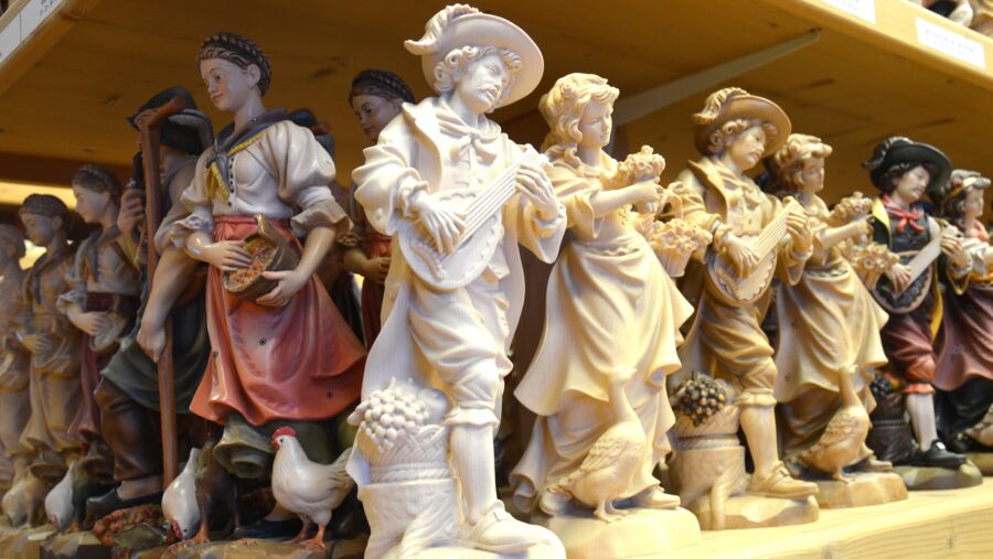 Figure in legno di Insam Ewald.