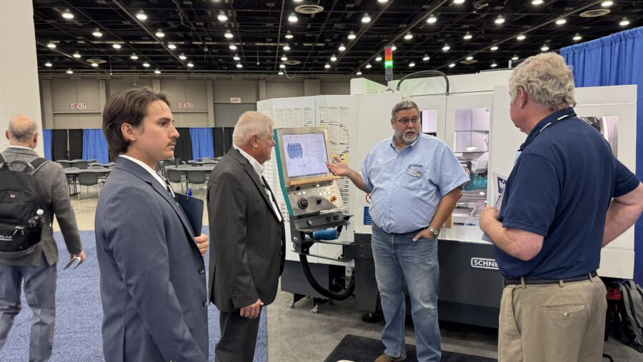 Dimostrazione delle funzionalità del software e della macchina utensile