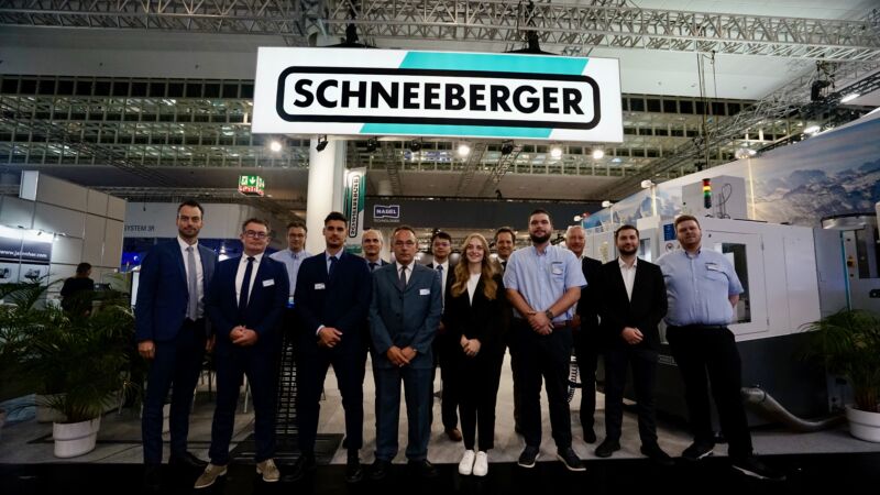 Team SCHNEEBERGER an der EMO Hannover 2025