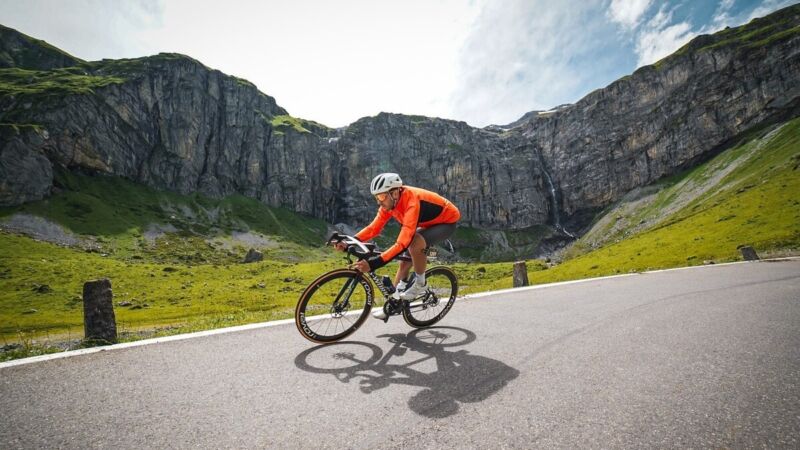Klausen Pass descent, Lukas Jucker