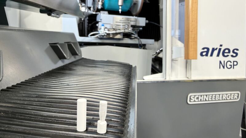 Dental implant ground on a SCHNEEBERGER Aries NGP