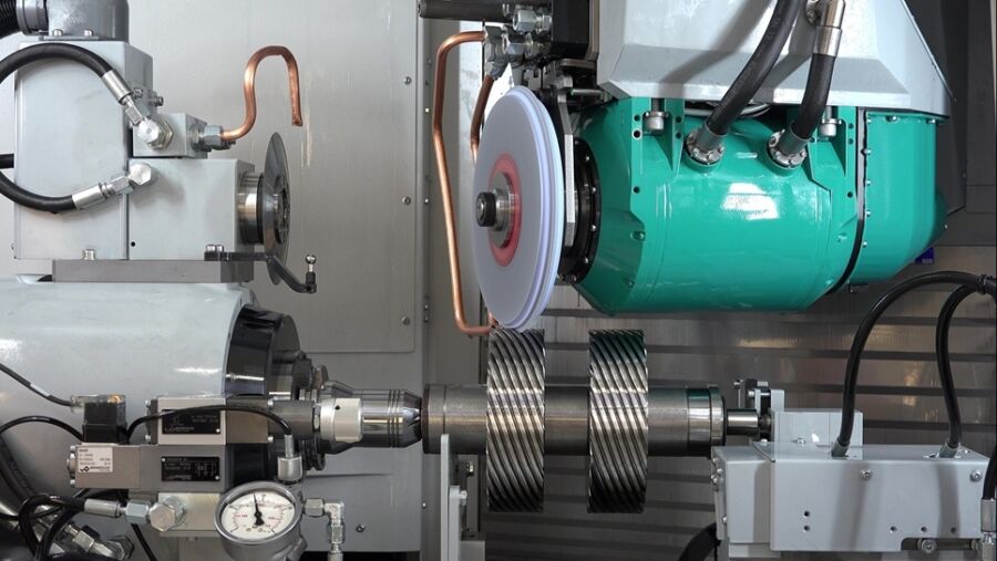 Grinding of a Thread Roll with highest surface finish.